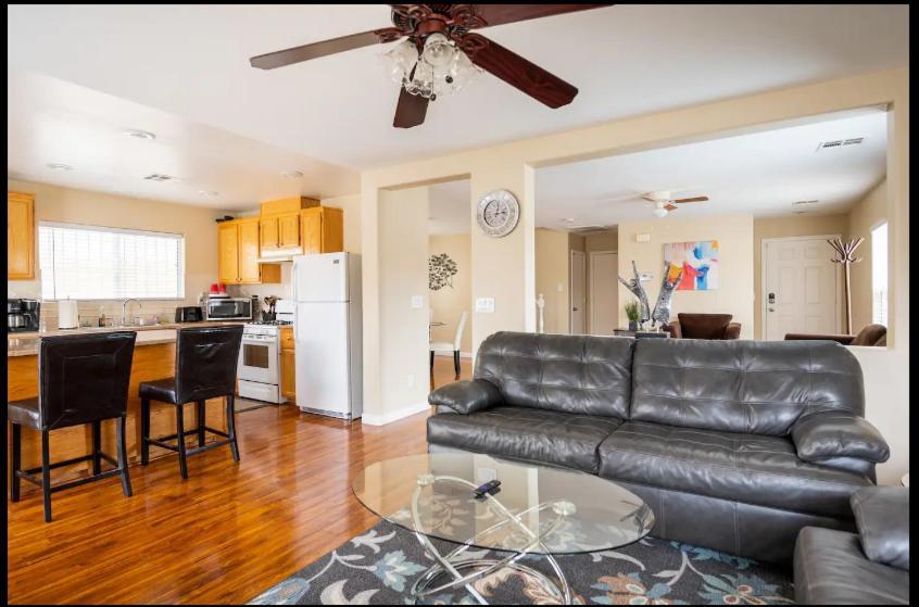 4 Bedroom North Las Vegas With Pool Екстериор снимка